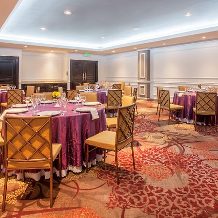 Отель Crowne Plaza Panama By Ihg Экстерьер фото