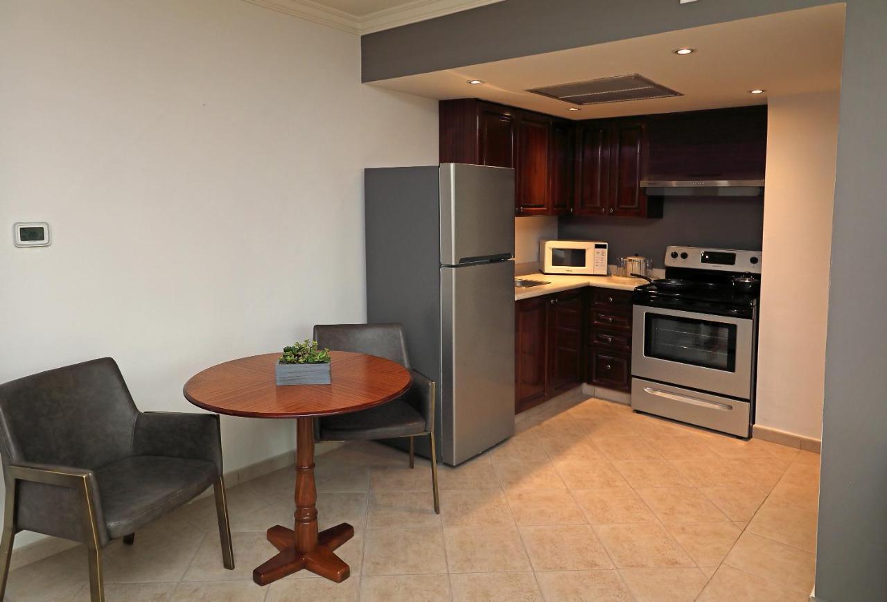 Отель Crowne Plaza Panama By Ihg Экстерьер фото