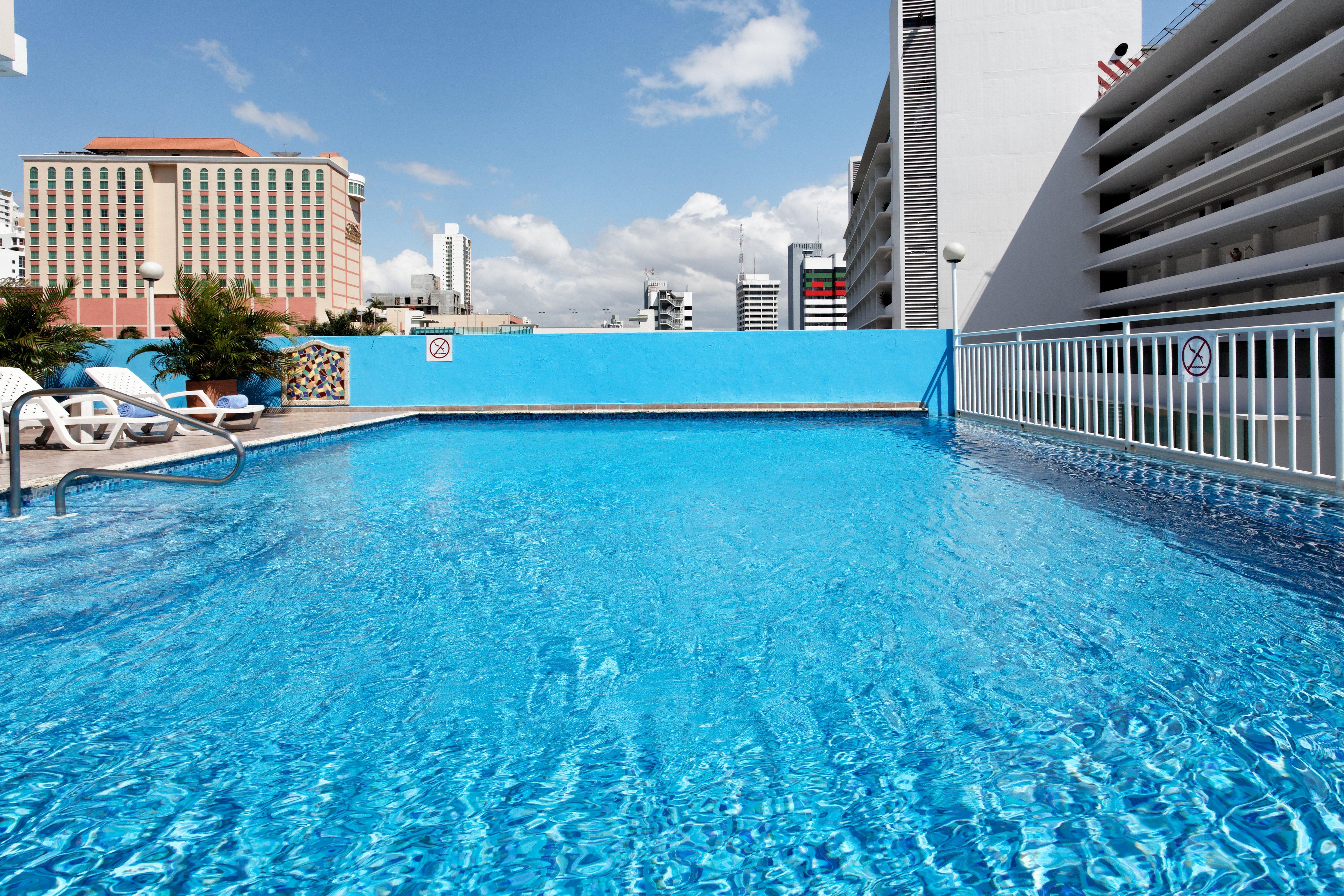 Отель Crowne Plaza Panama By Ihg Экстерьер фото